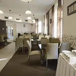 Esprit Hotel 3*