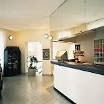 Esprit Hotel 3*
