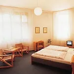 Esprit 3* Prague