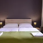 Esprit 3* Praga